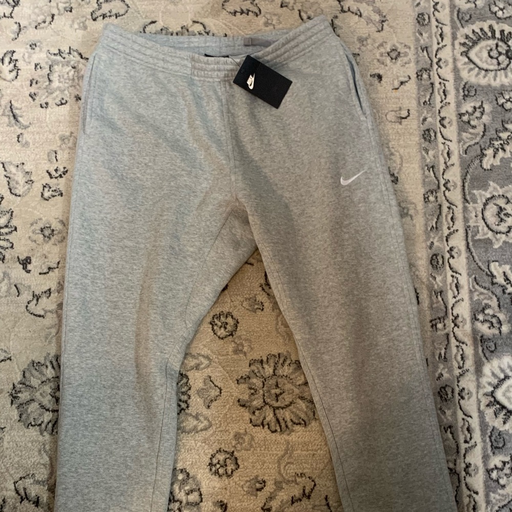 NWT Nike Grey Sweatpants Size XL